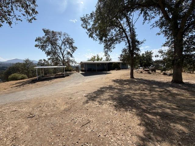 29271 Auberry Rd, Prather, CA 93651