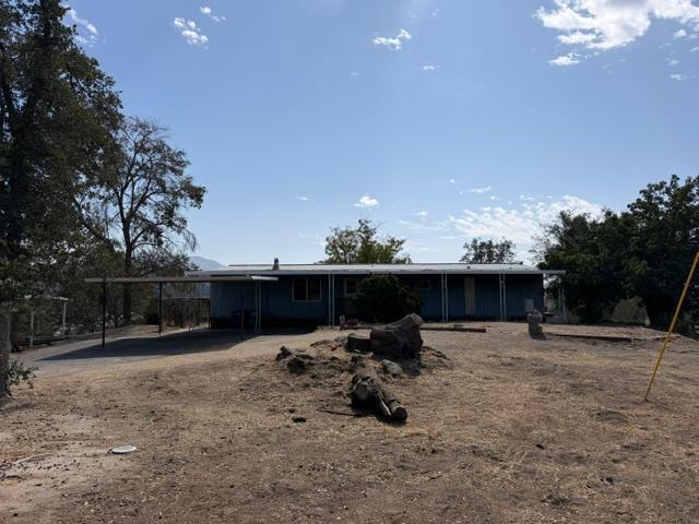 29271 Auberry Rd, Prather, CA 93651