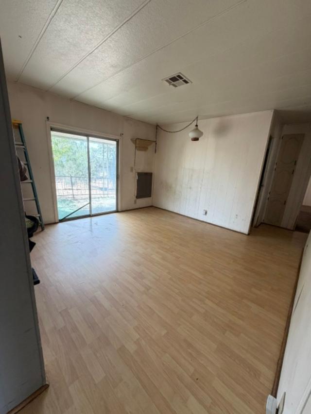 29271 Auberry Rd, Prather, CA 93651