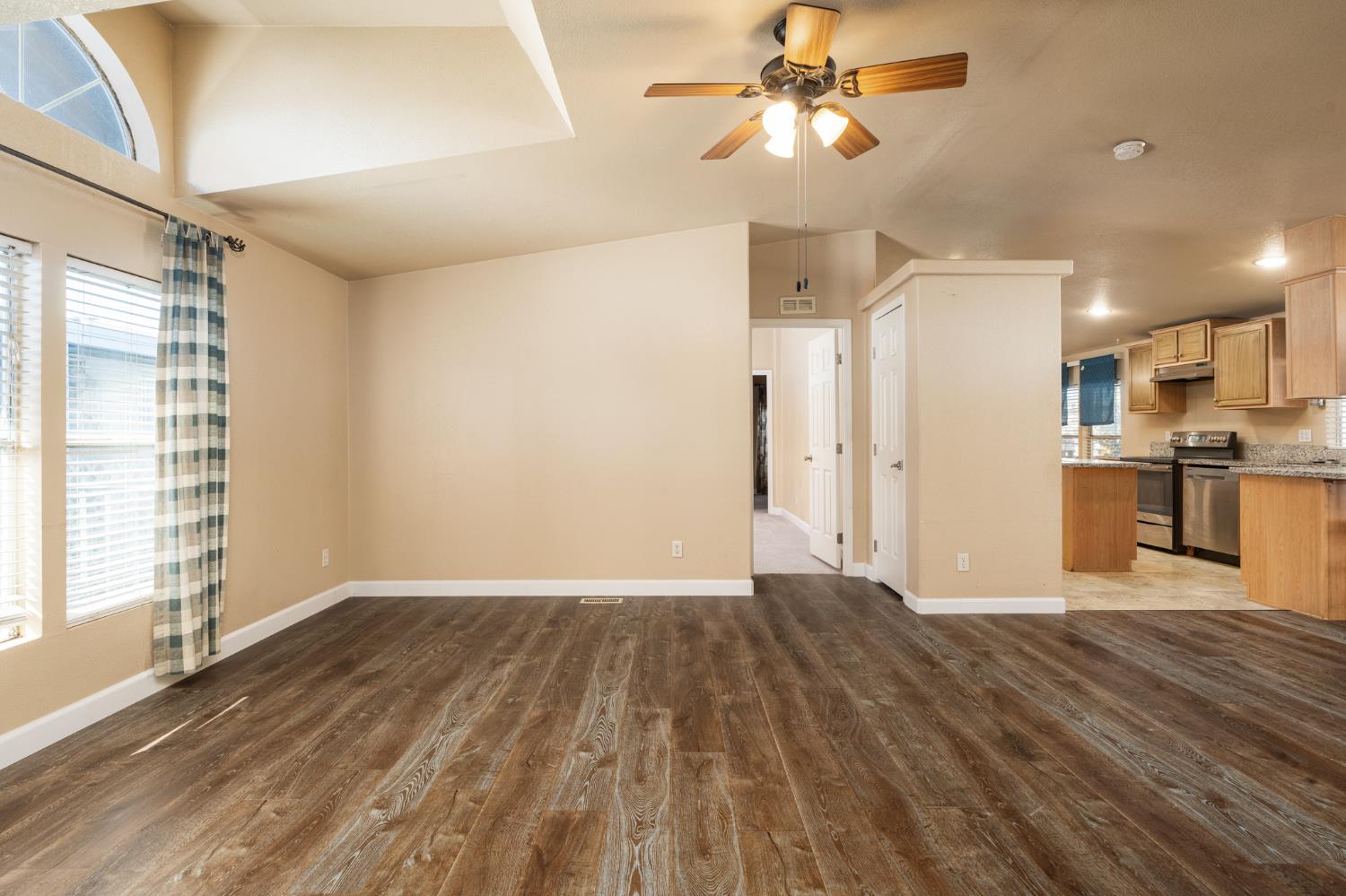 3138 W Dakota #81, Fresno, CA 93722