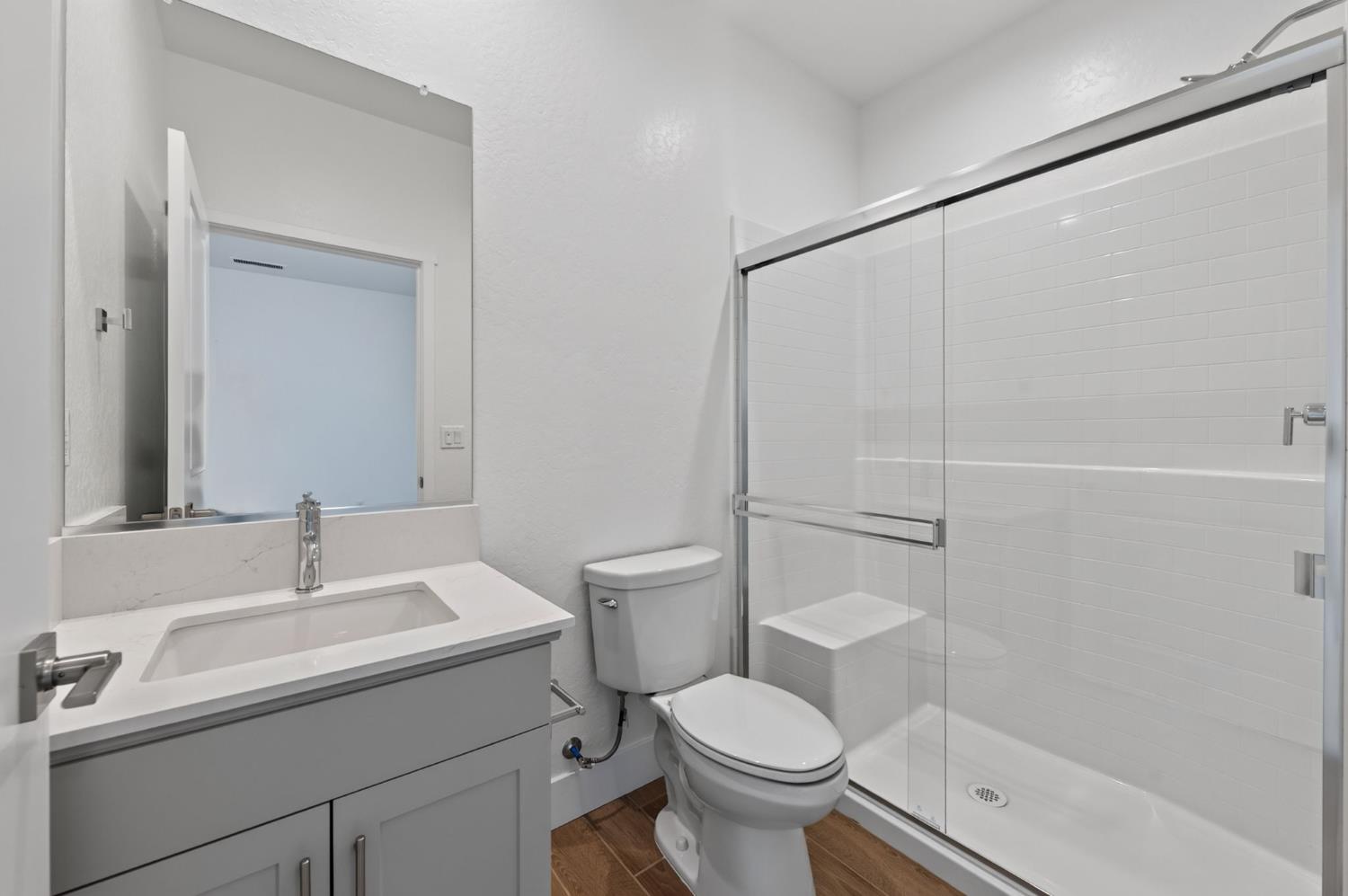 2895 E Veranda Dr, Fresno, CA 93730