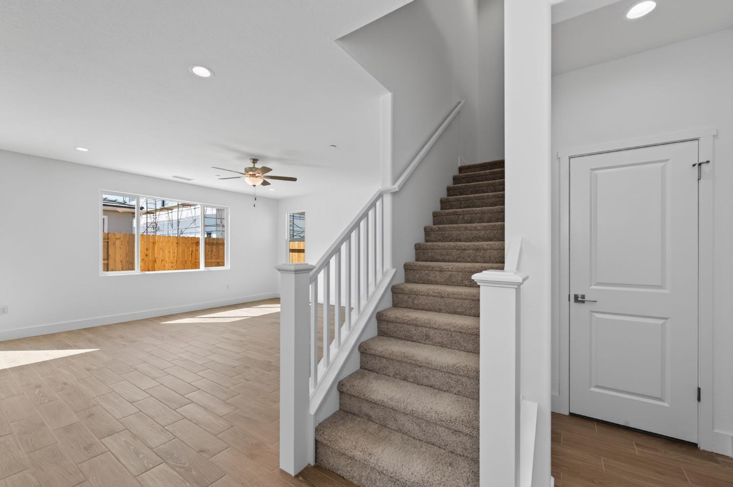 2895 E Veranda Dr, Fresno, CA 93730