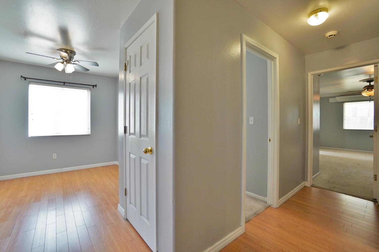 2017 W Queens Way, Hanford, CA 93230