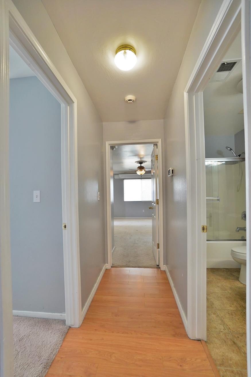 2017 W Queens Way, Hanford, CA 93230