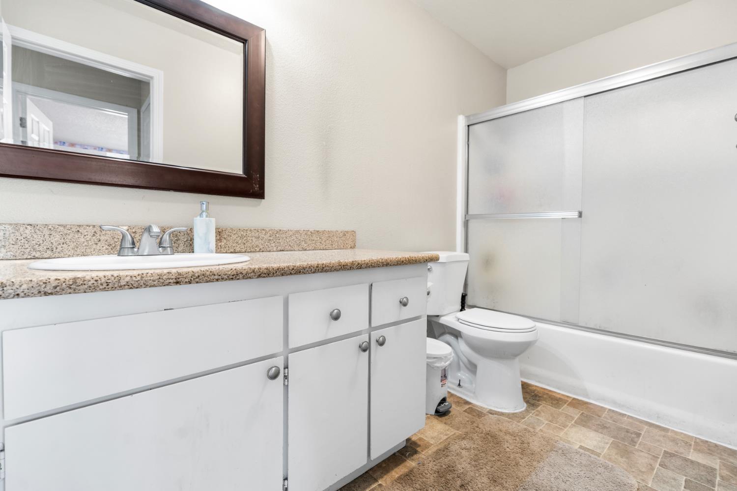 4067 E Butler Ave, Fresno, CA 93702
