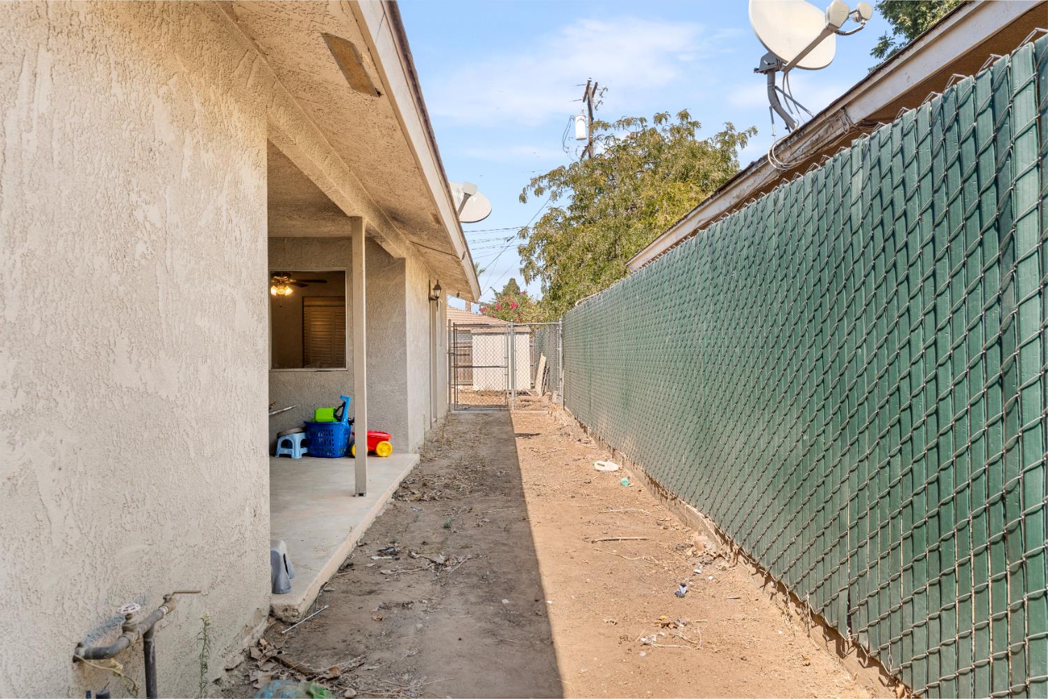 4067 E Butler Ave, Fresno, CA 93702