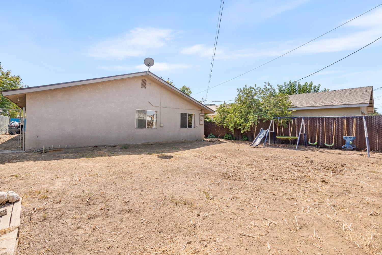 4067 E Butler Ave, Fresno, CA 93702