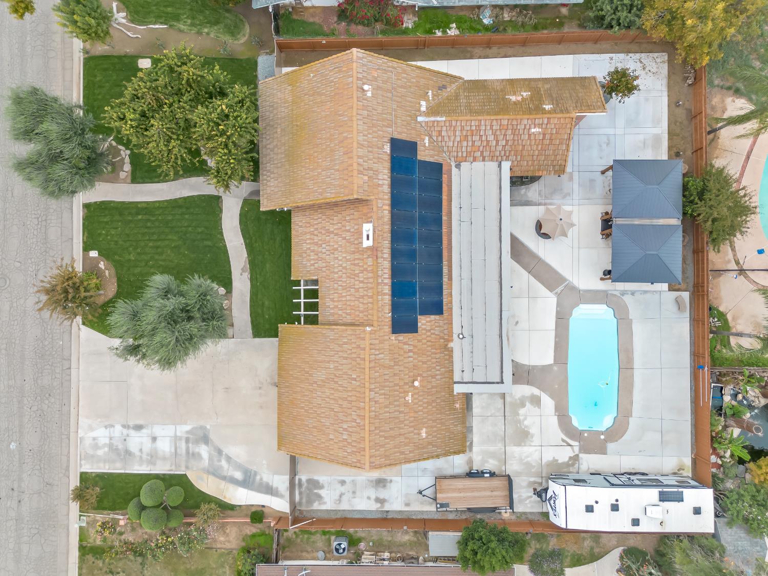 1691 S Bailey Ave, Fresno, CA 93727