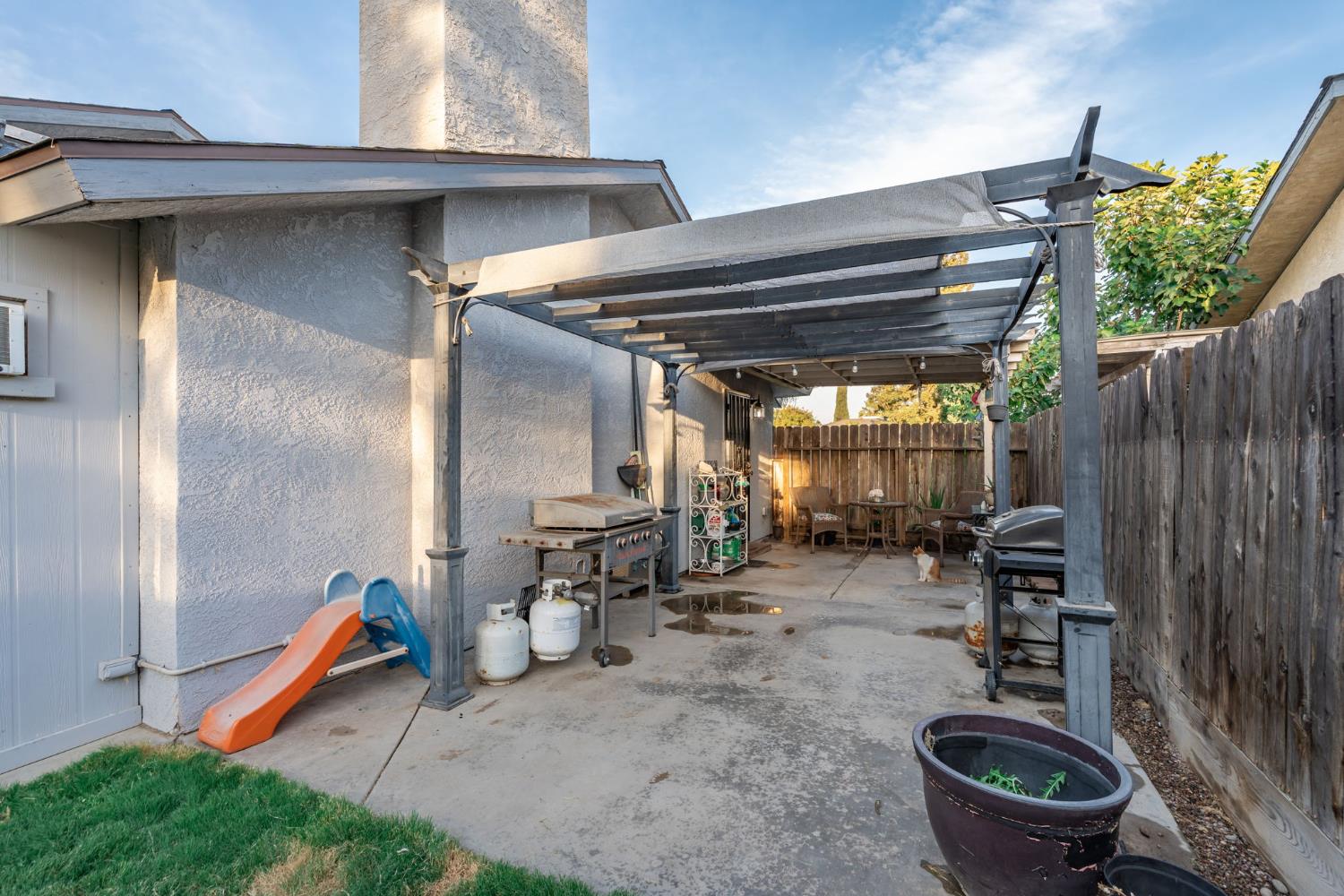 3684 Phillip Ave, Clovis, CA 93612