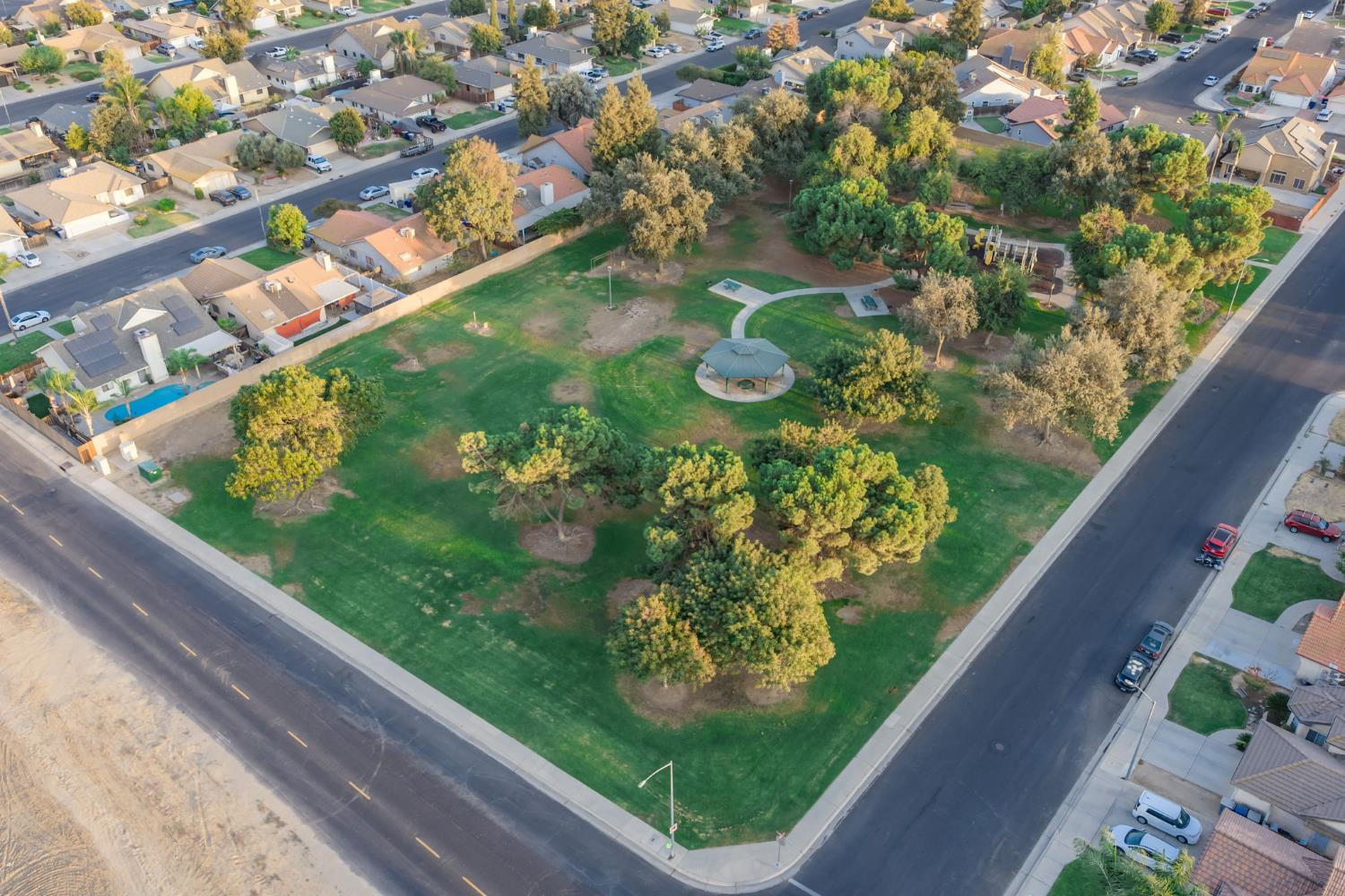 3684 Phillip Ave, Clovis, CA 93612