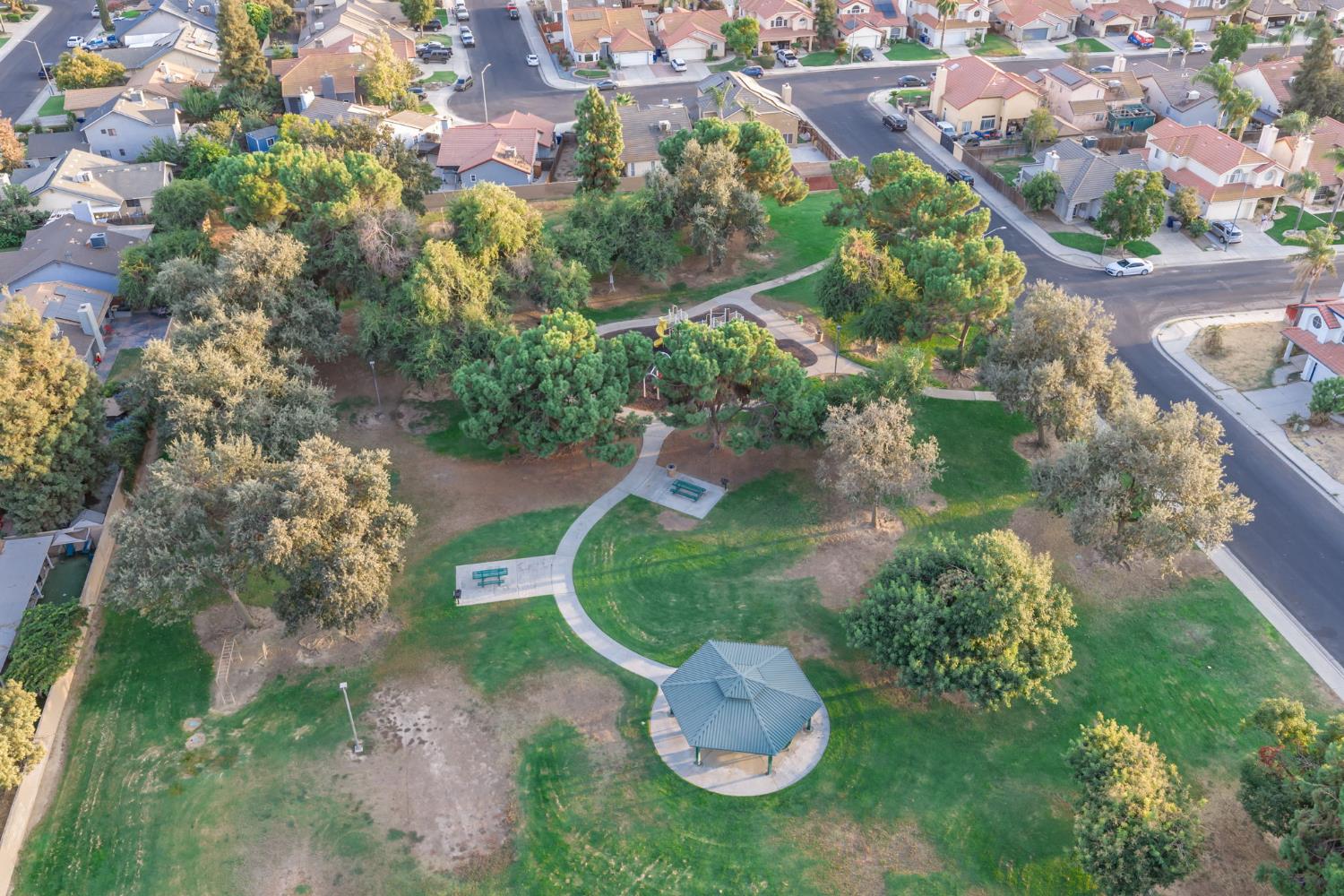 3684 Phillip Ave, Clovis, CA 93612