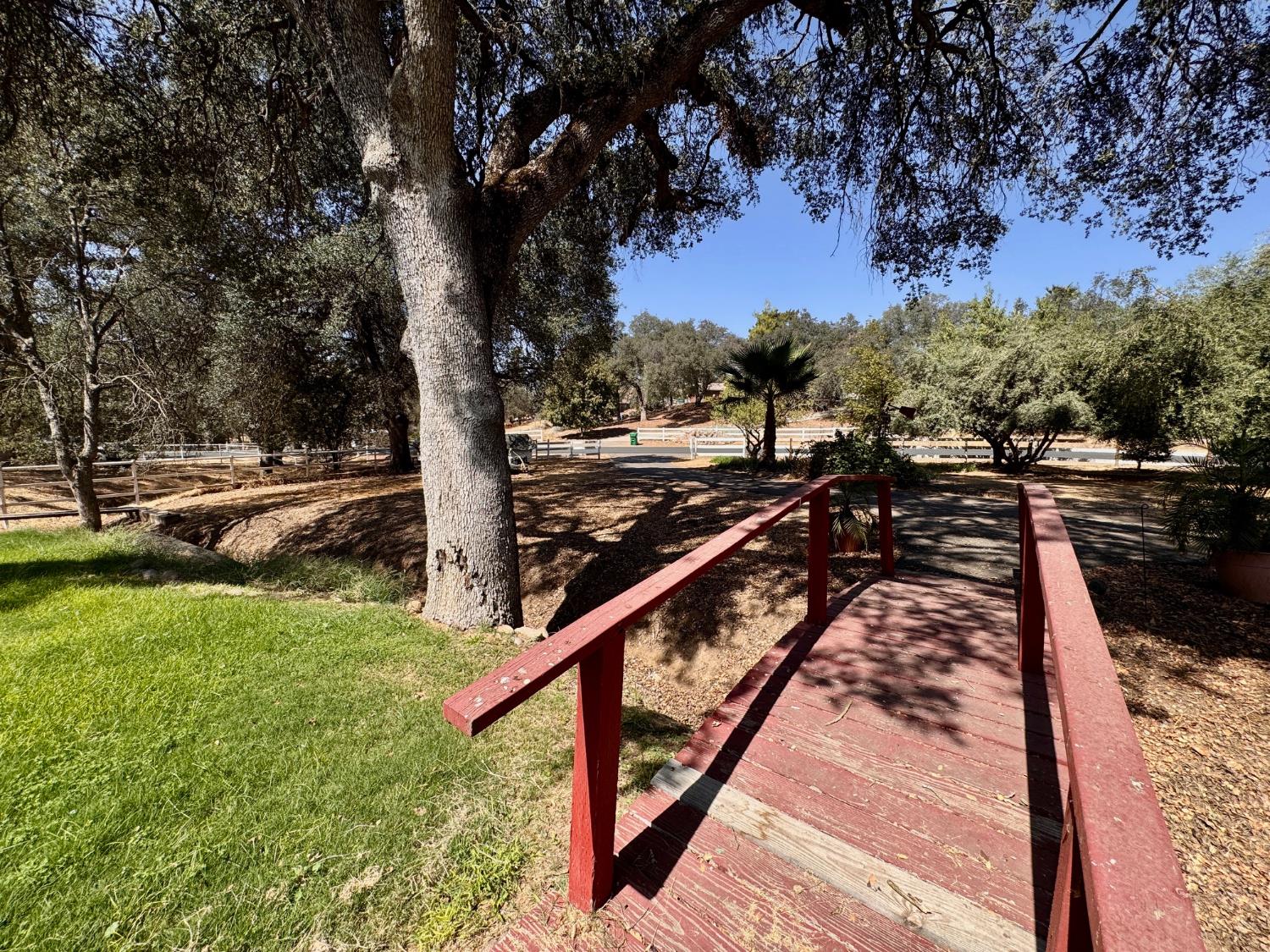 16221 Mustang Dr, Springville, CA 93265