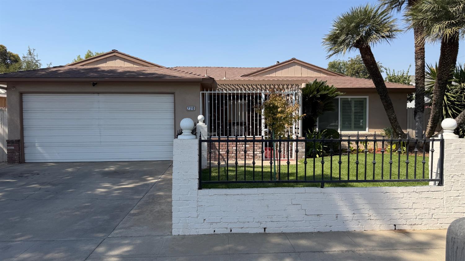 2310 S Meridian Ave, Fresno, CA 93725