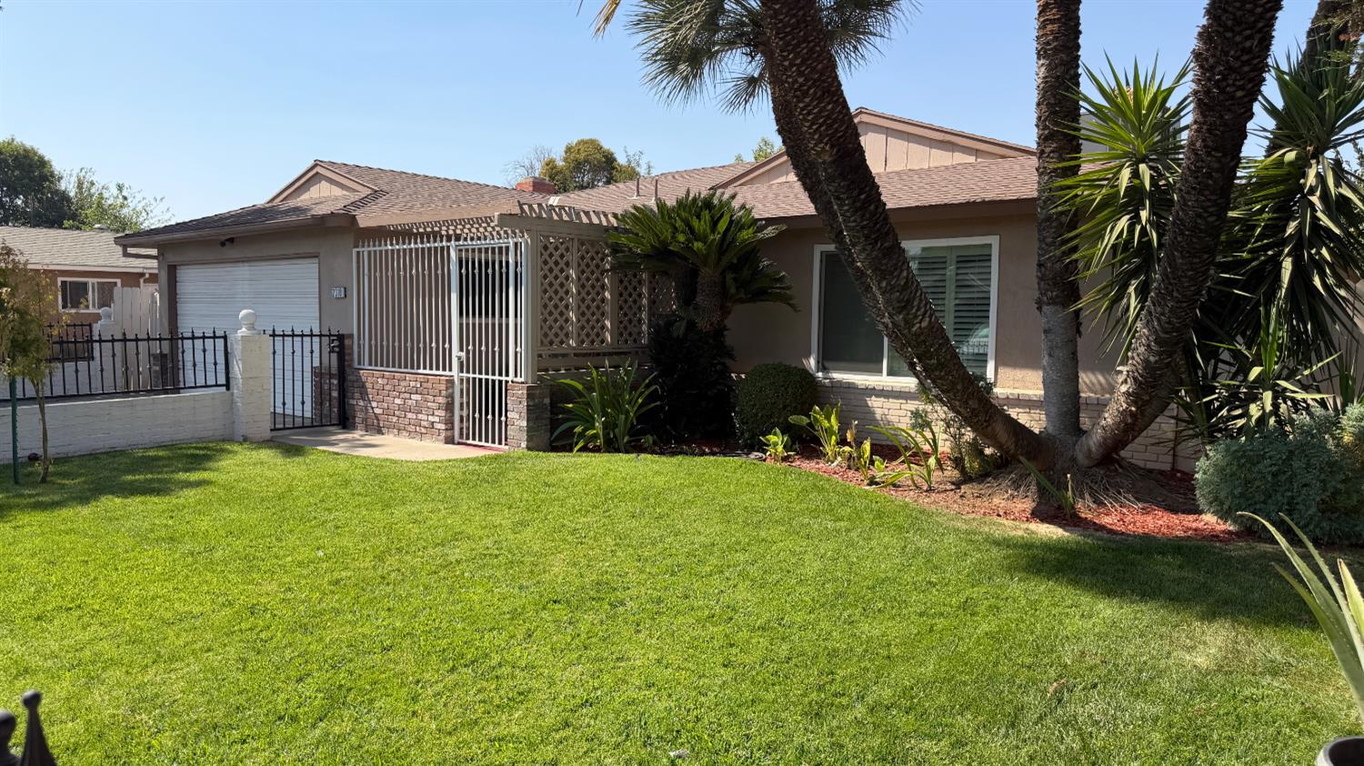 2310 S Meridian Ave, Fresno, CA 93725