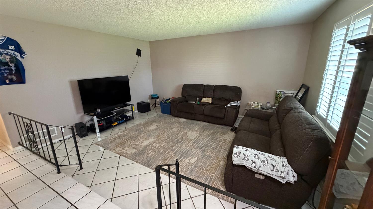 2310 S Meridian Ave, Fresno, CA 93725