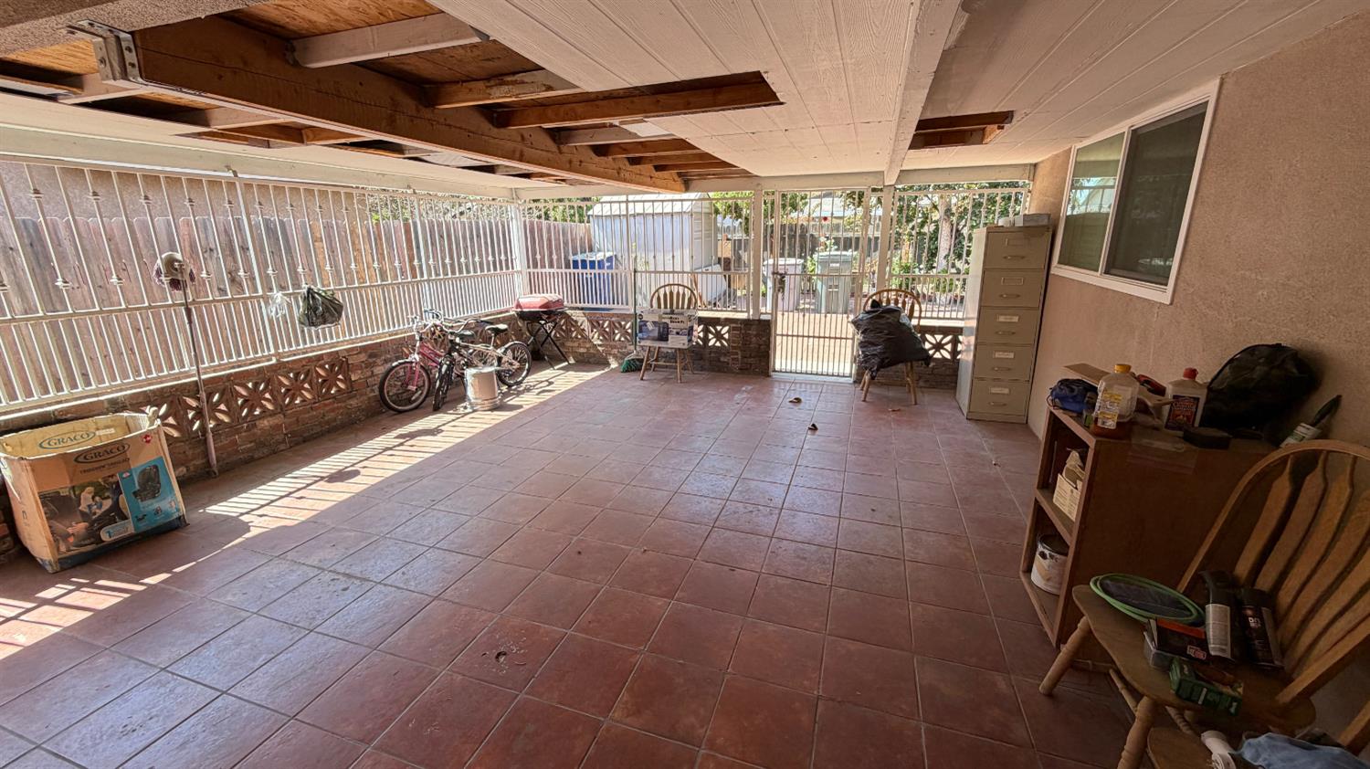 2310 S Meridian Ave, Fresno, CA 93725