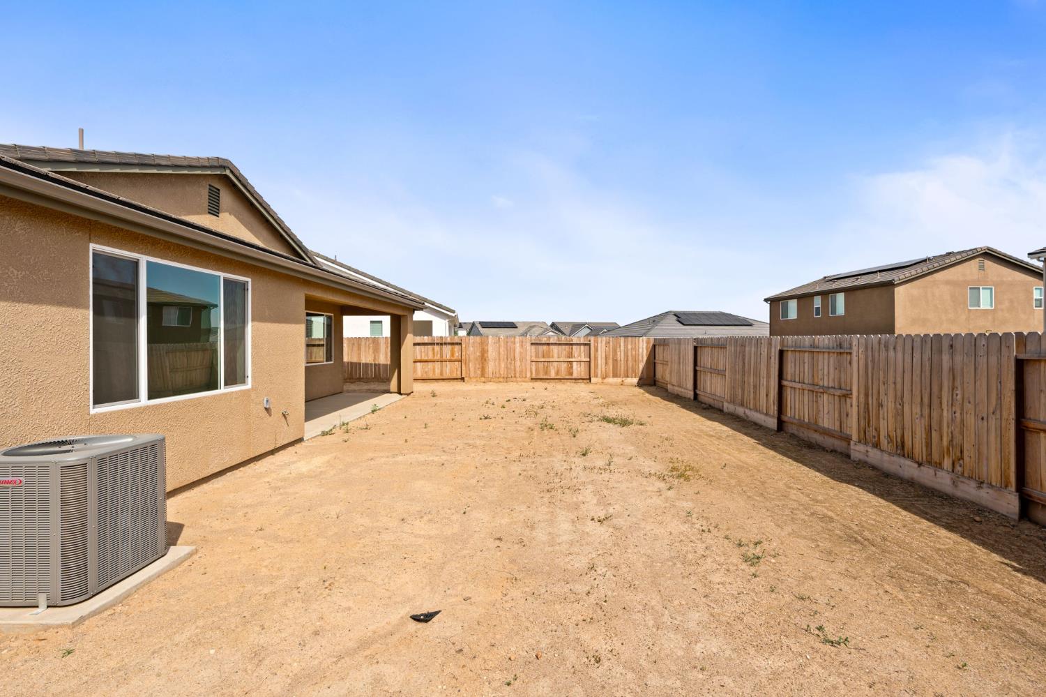 1237 Cathedral Ct S, Madera, CA 93636