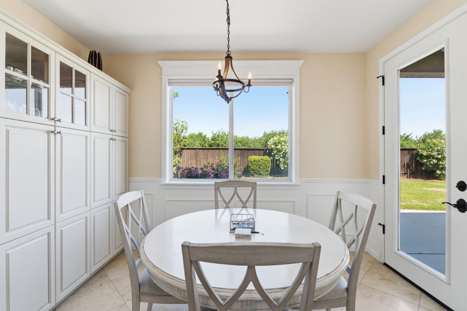 11092 E Le Conte Pass Ct, Clovis, CA 93619