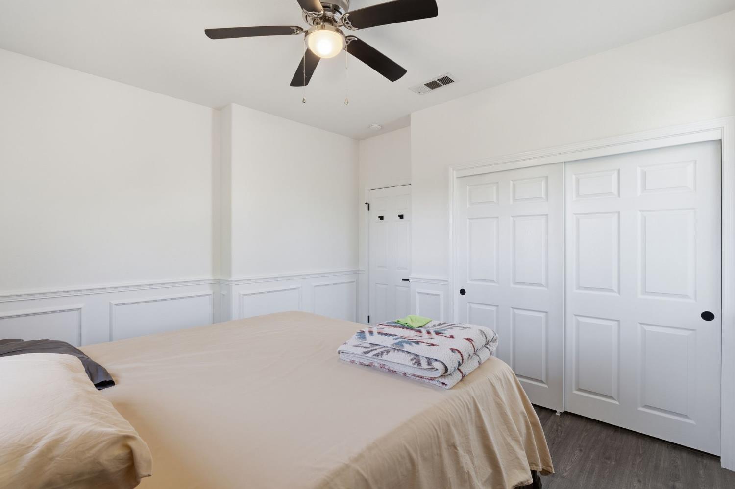11092 E Le Conte Pass Ct, Clovis, CA 93619