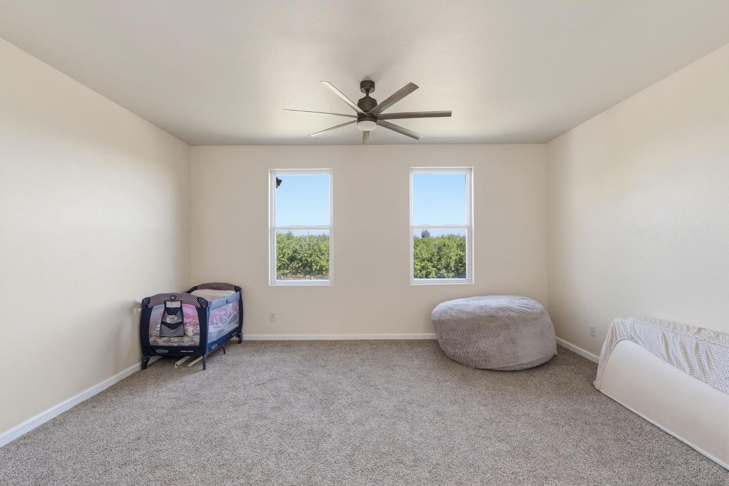 11092 E Le Conte Pass Ct, Clovis, CA 93619