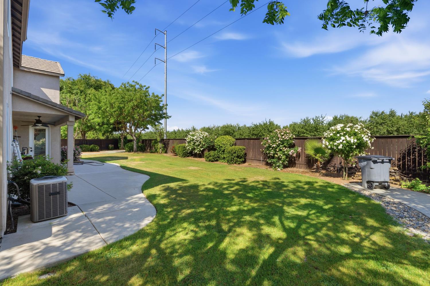 11092 E Le Conte Pass Ct, Clovis, CA 93619