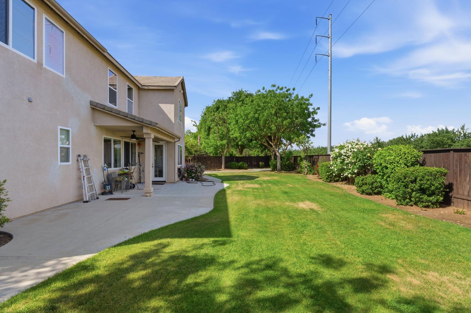 11092 E Le Conte Pass Ct, Clovis, CA 93619