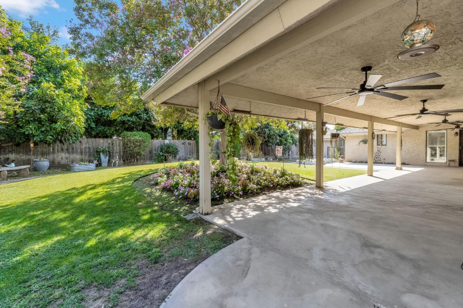 1721 W Wrenwood Ave, Fresno, CA 93711