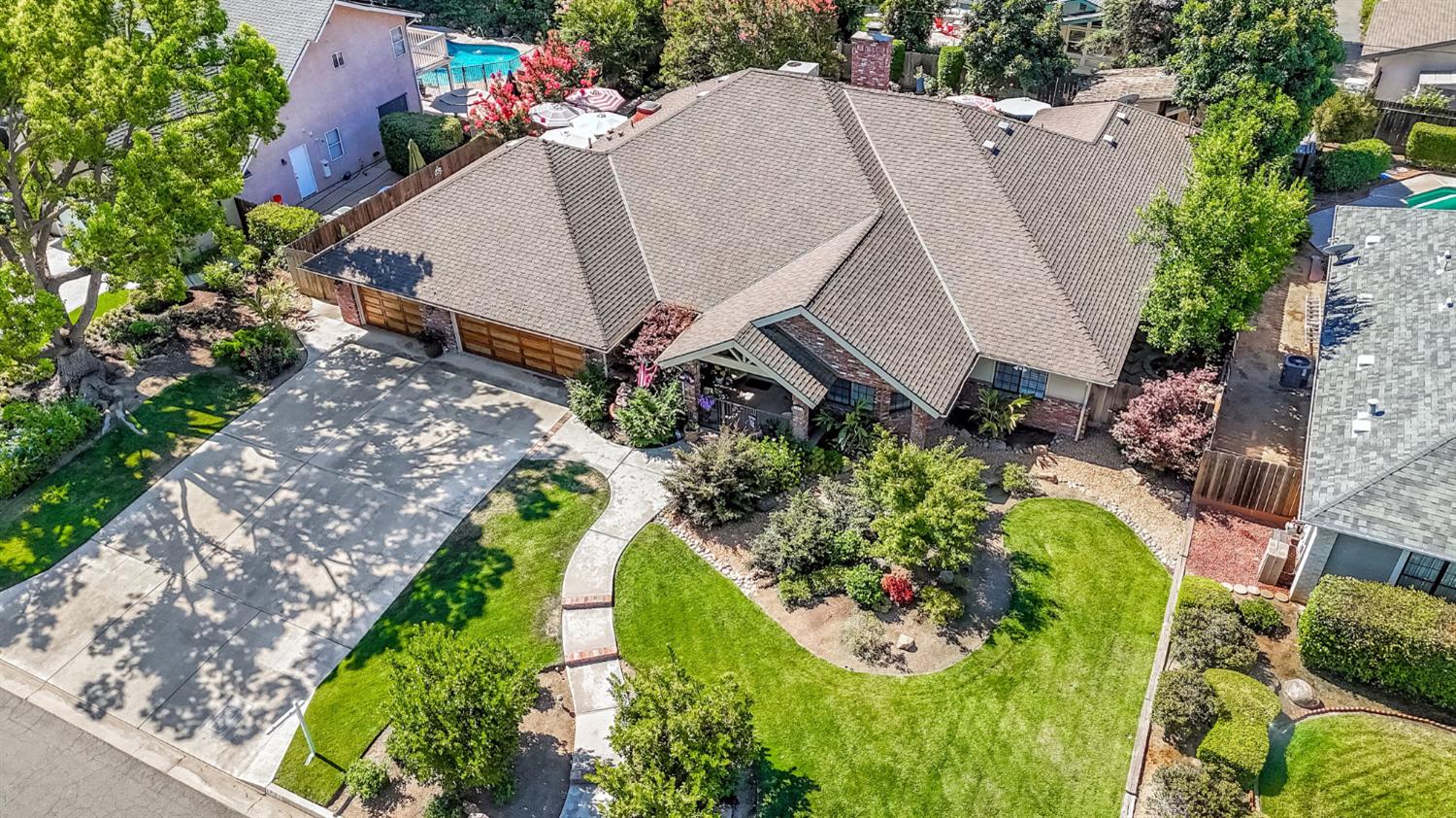 1721 W Wrenwood Ave, Fresno, CA 93711