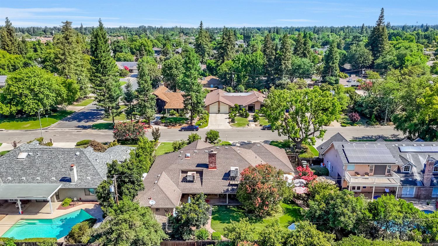 1721 W Wrenwood Ave, Fresno, CA 93711