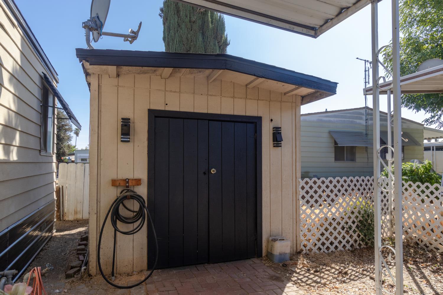 3550 N Duke Ave #122, Fresno, CA 93727