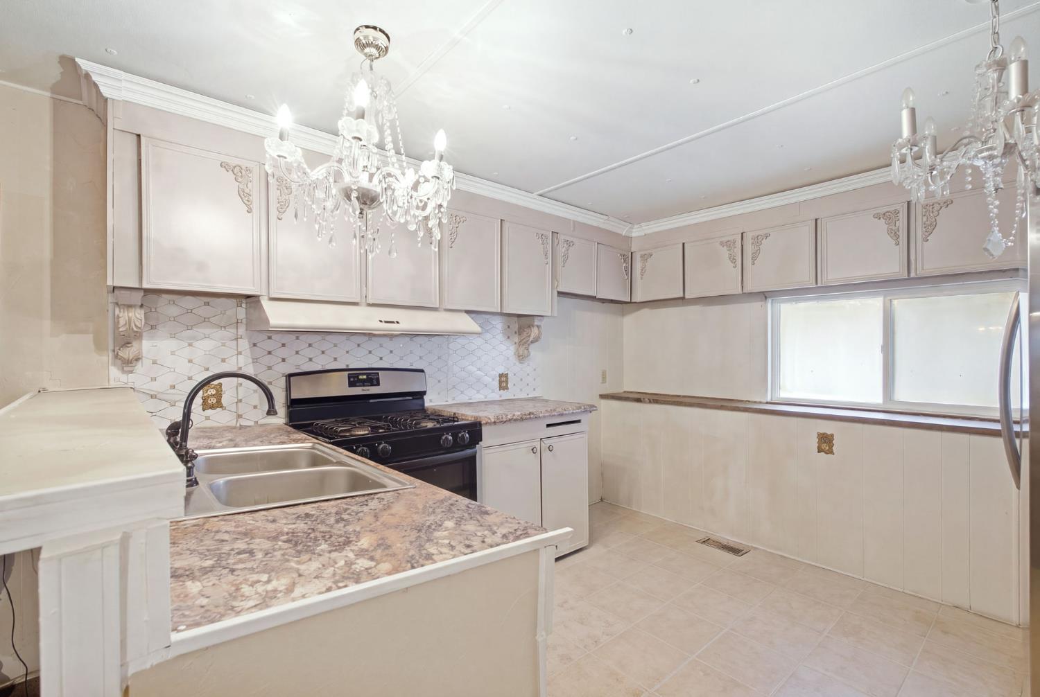 221 W Herndon Ave #57, Pinedale, CA 93650