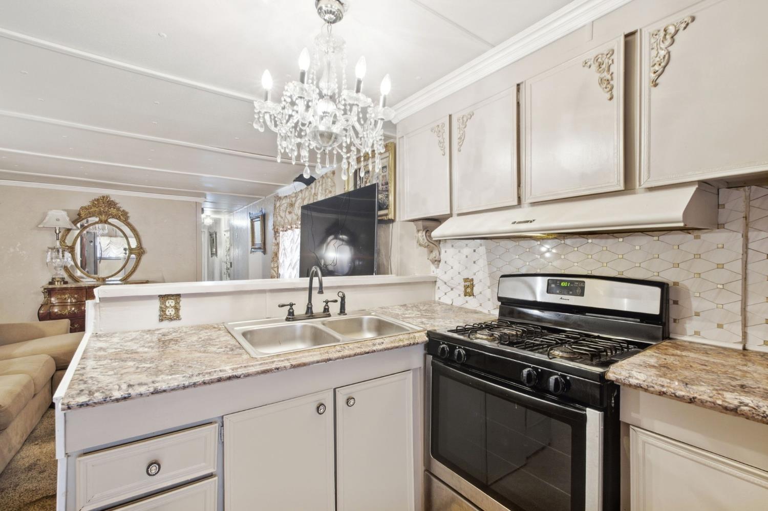 221 W Herndon Ave #57, Pinedale, CA 93650