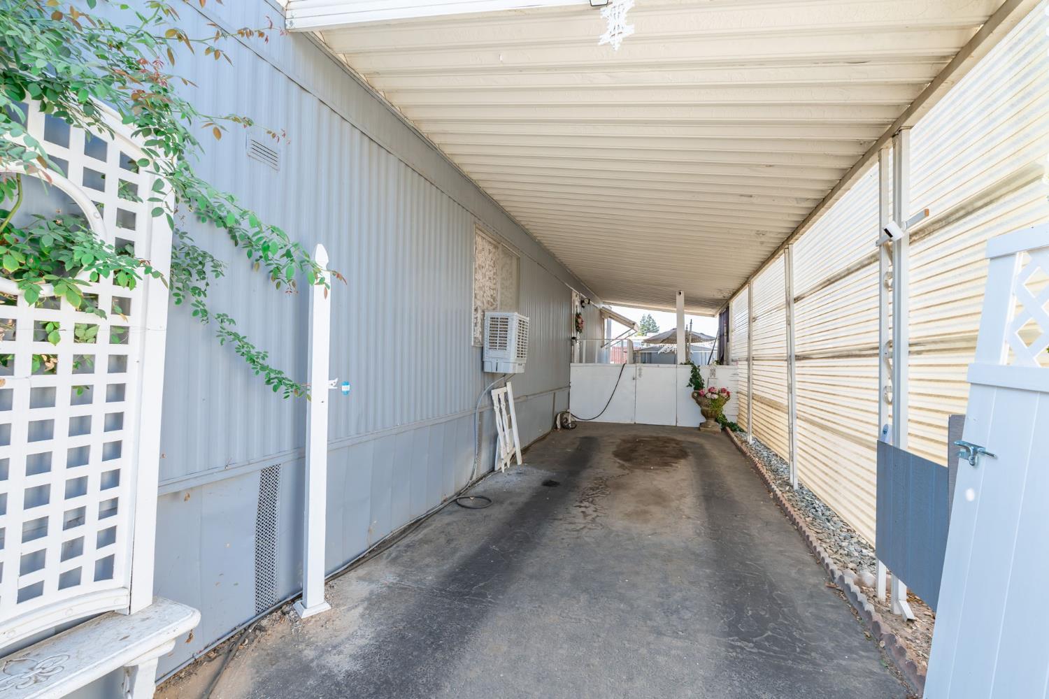 221 W Herndon Ave #57, Pinedale, CA 93650