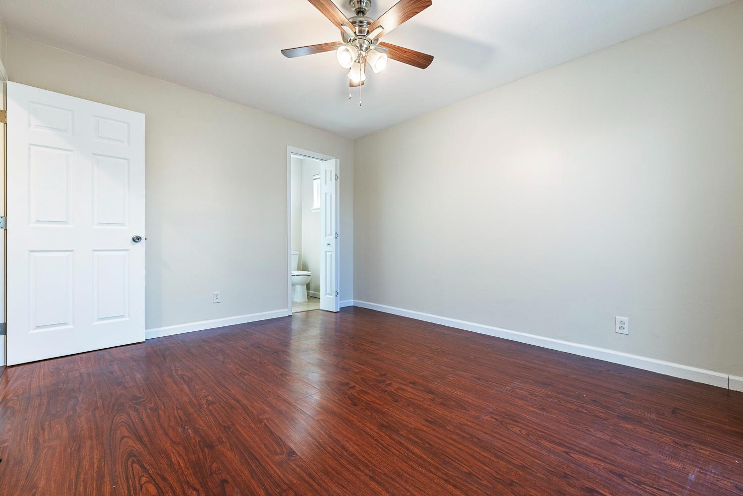 609 College Ave, Coalinga, CA 93210