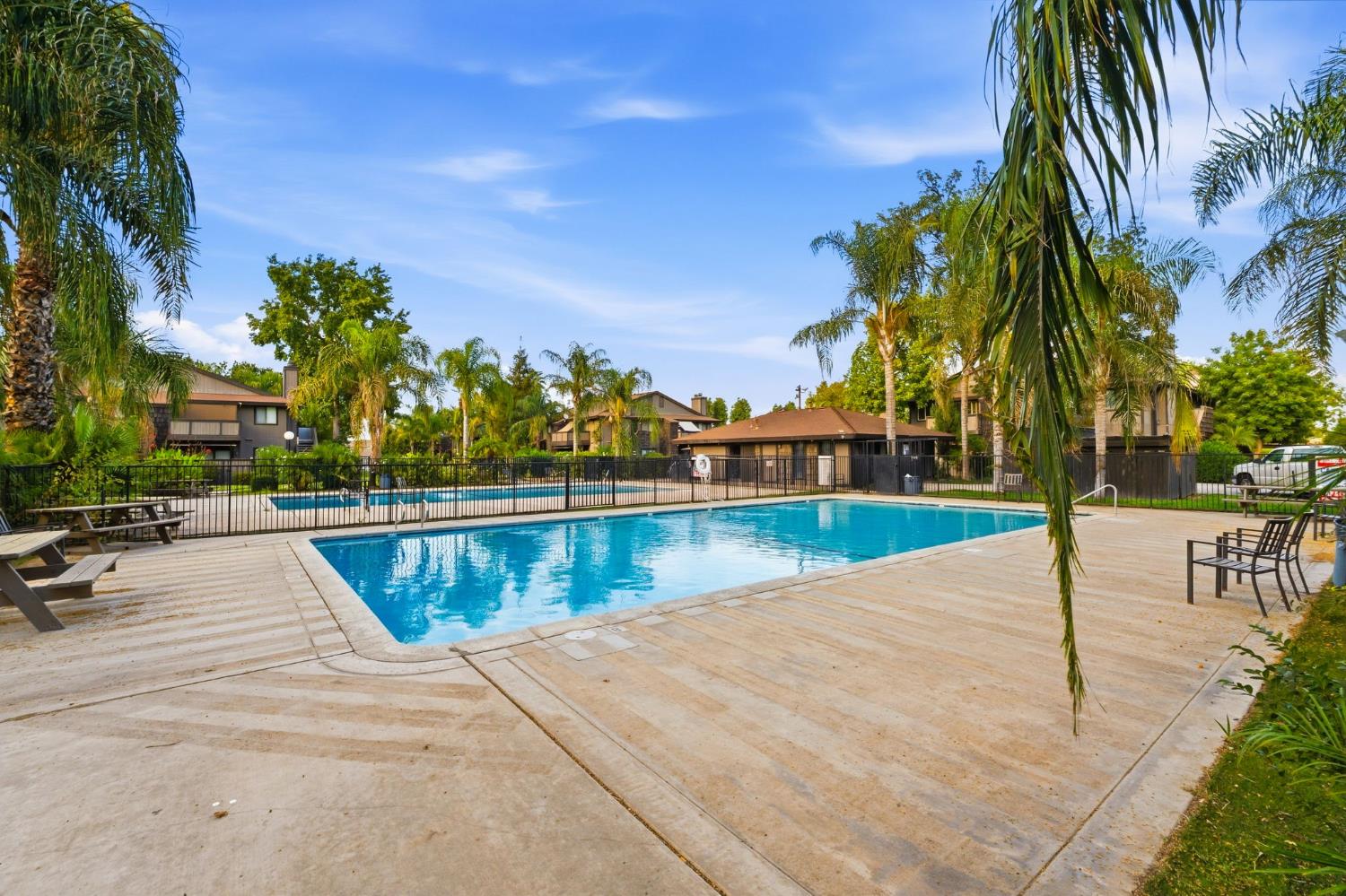 1190 S Winery Ave #222, Fresno, CA 93727