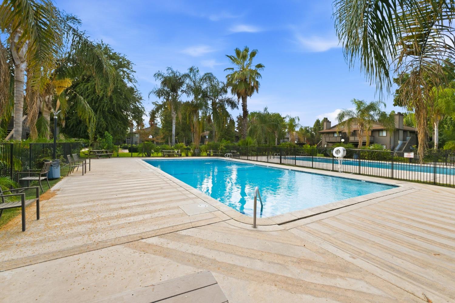 1190 S Winery Ave #222, Fresno, CA 93727