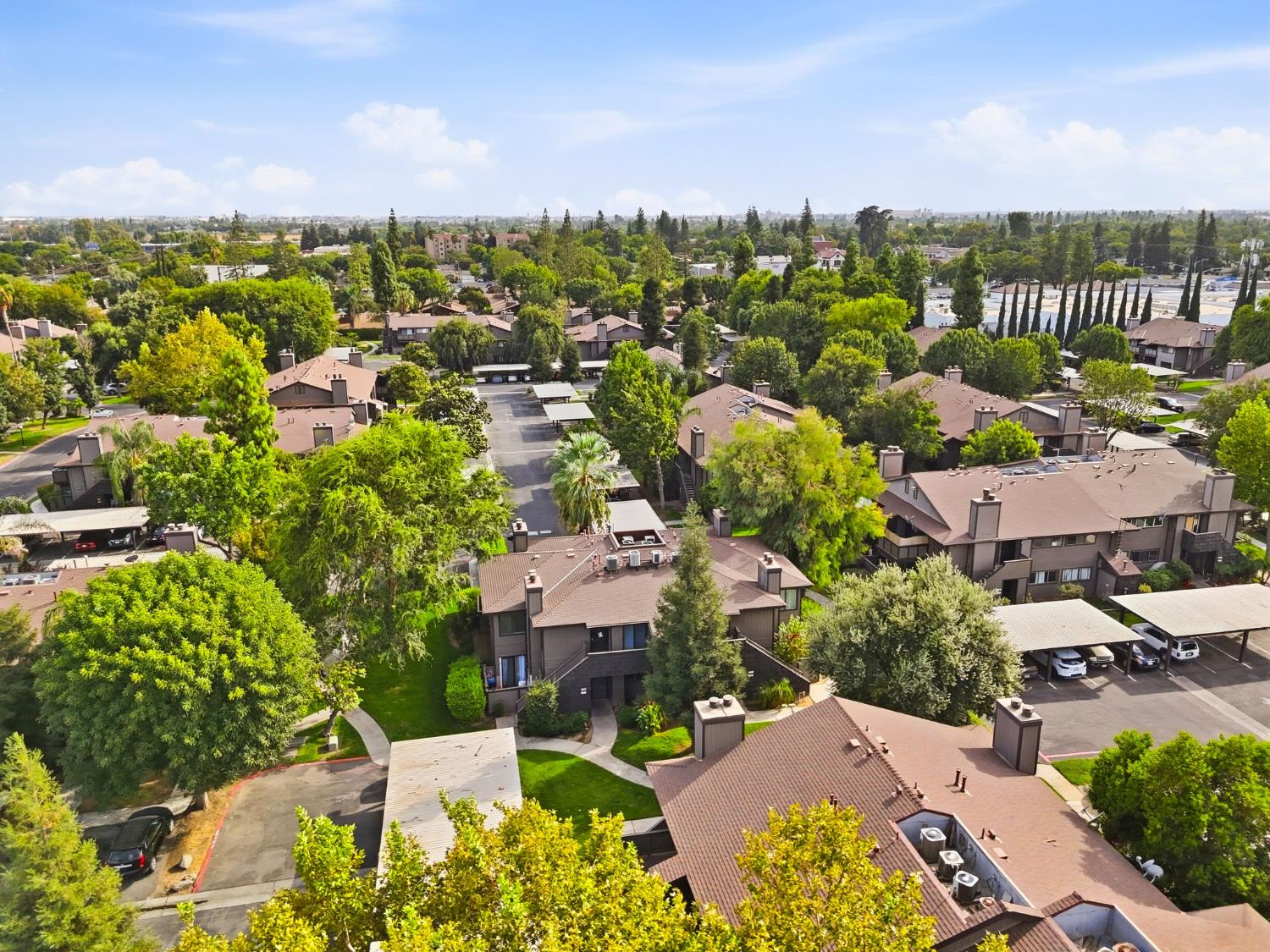 1190 S Winery Ave #222, Fresno, CA 93727