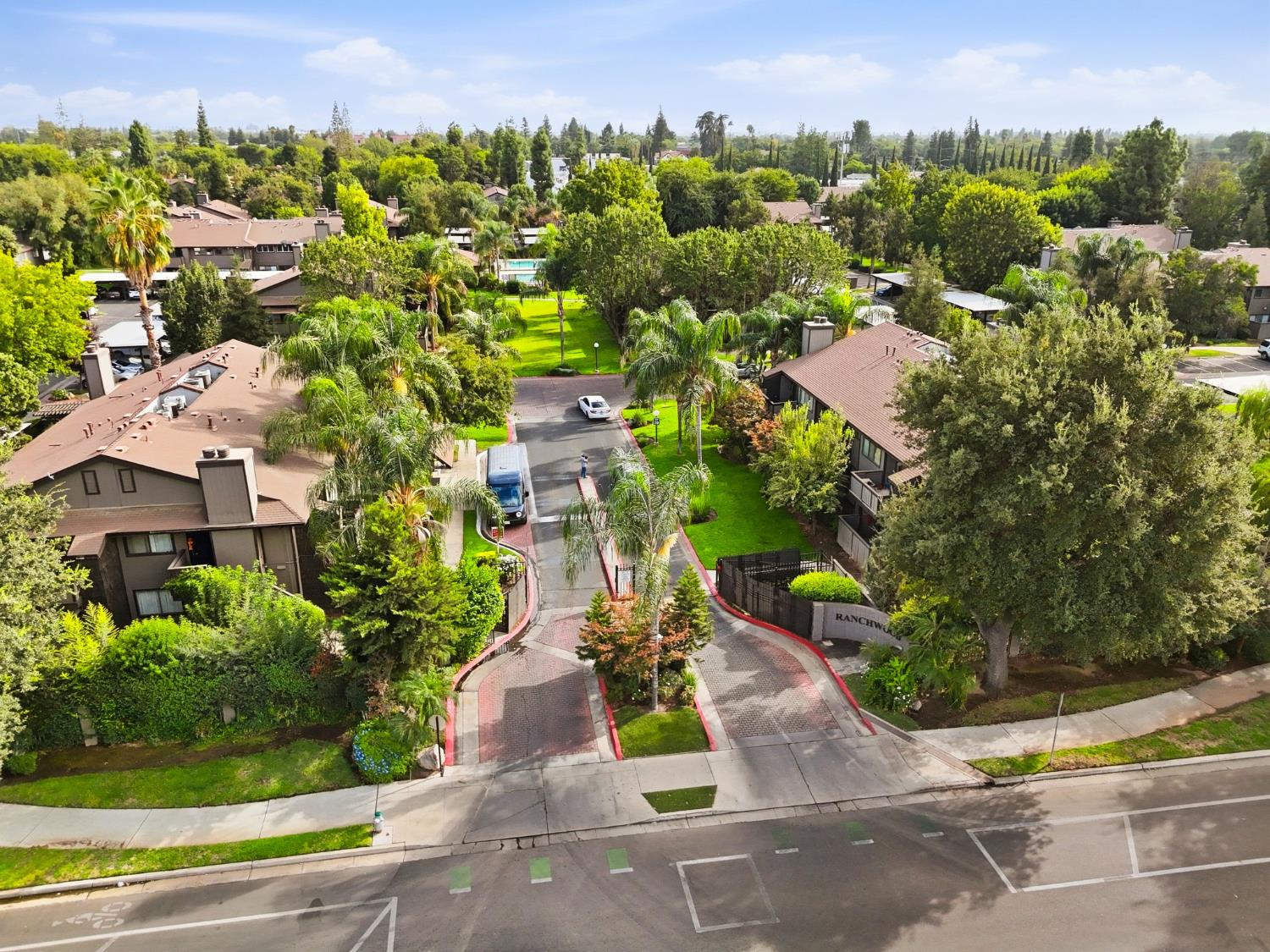 1190 S Winery Ave #222, Fresno, CA 93727