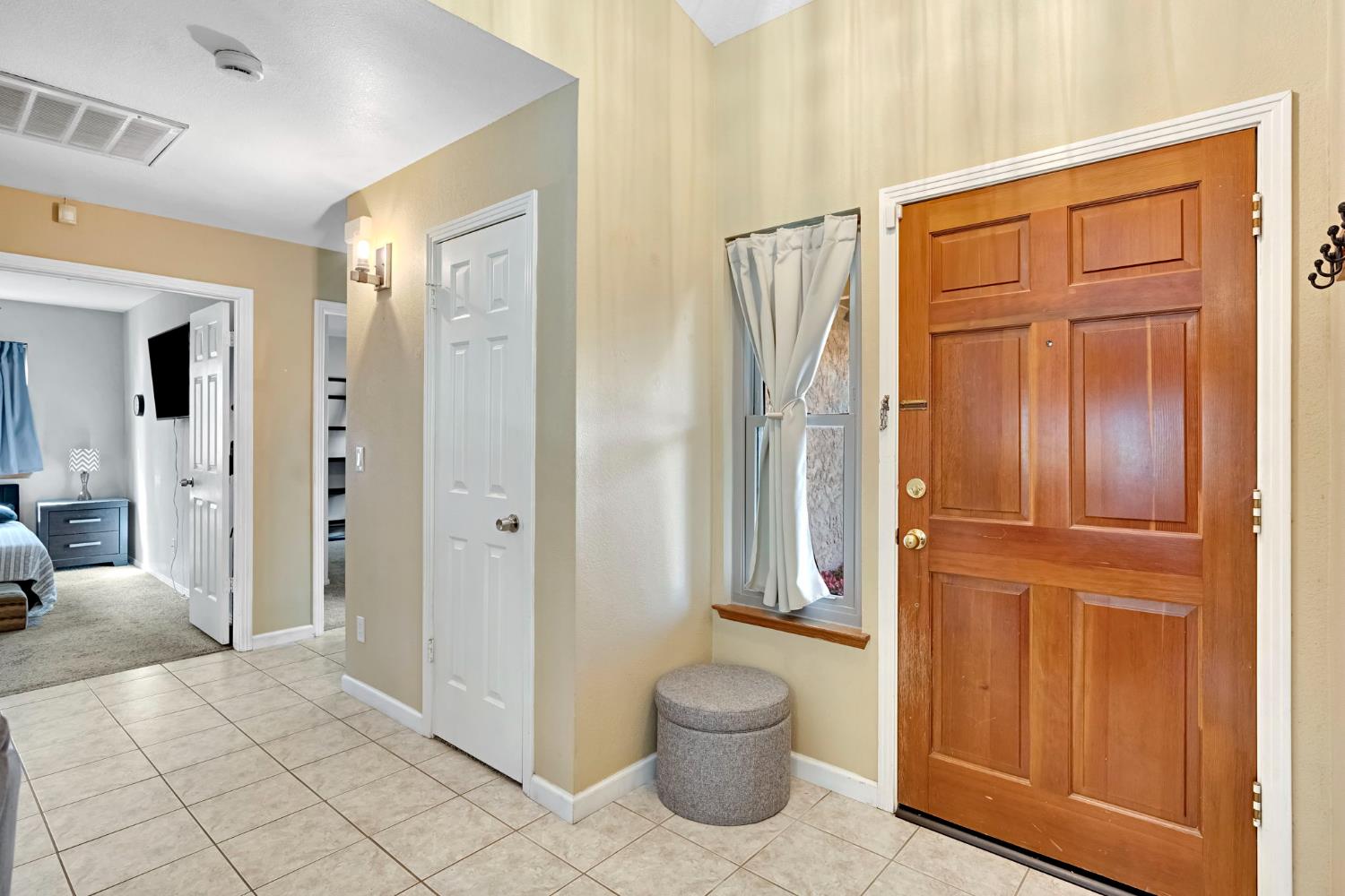 6426 N Fruit Ave, Fresno, CA 93711