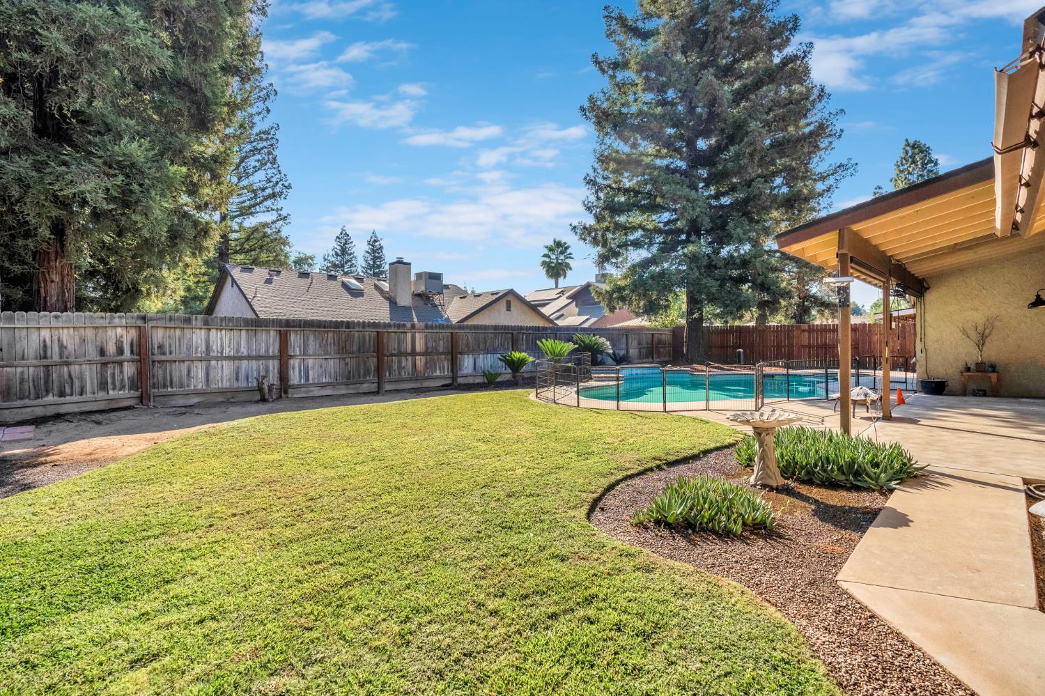 6426 N Fruit Ave, Fresno, CA 93711