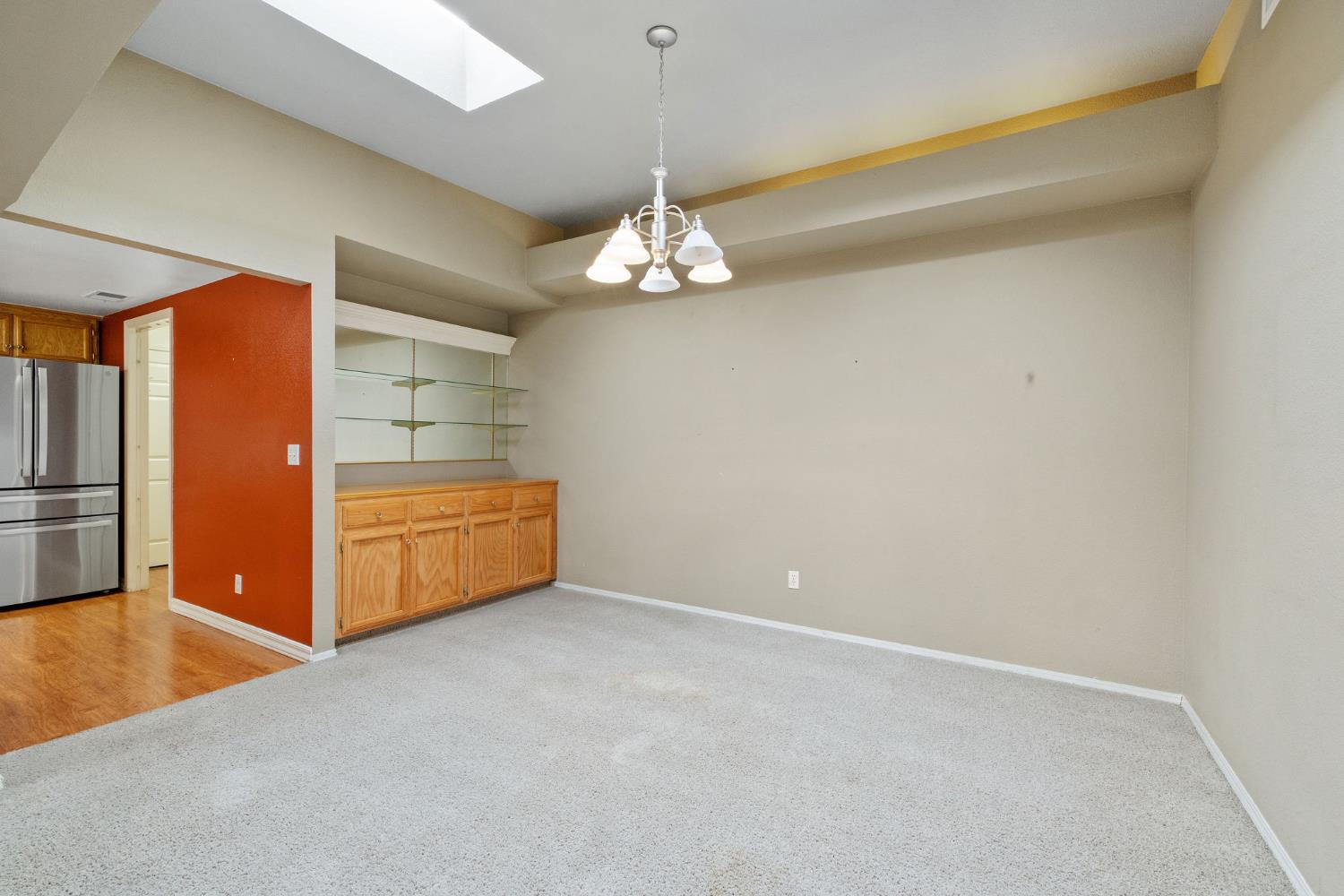 165 Crown Ln, Madera, CA 93637
