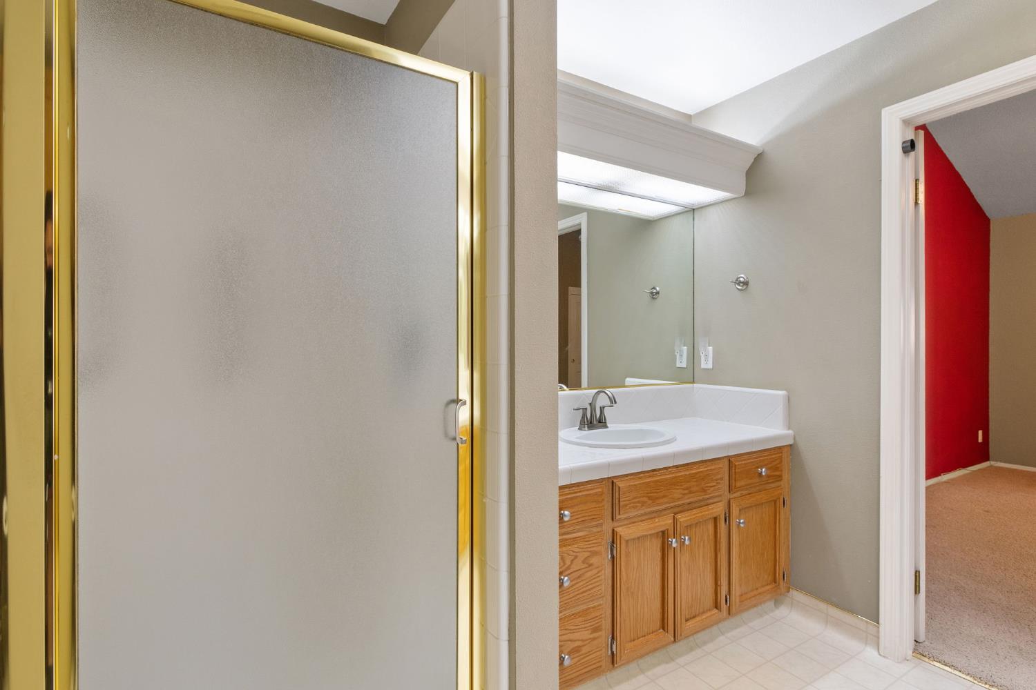 165 Crown Ln, Madera, CA 93637