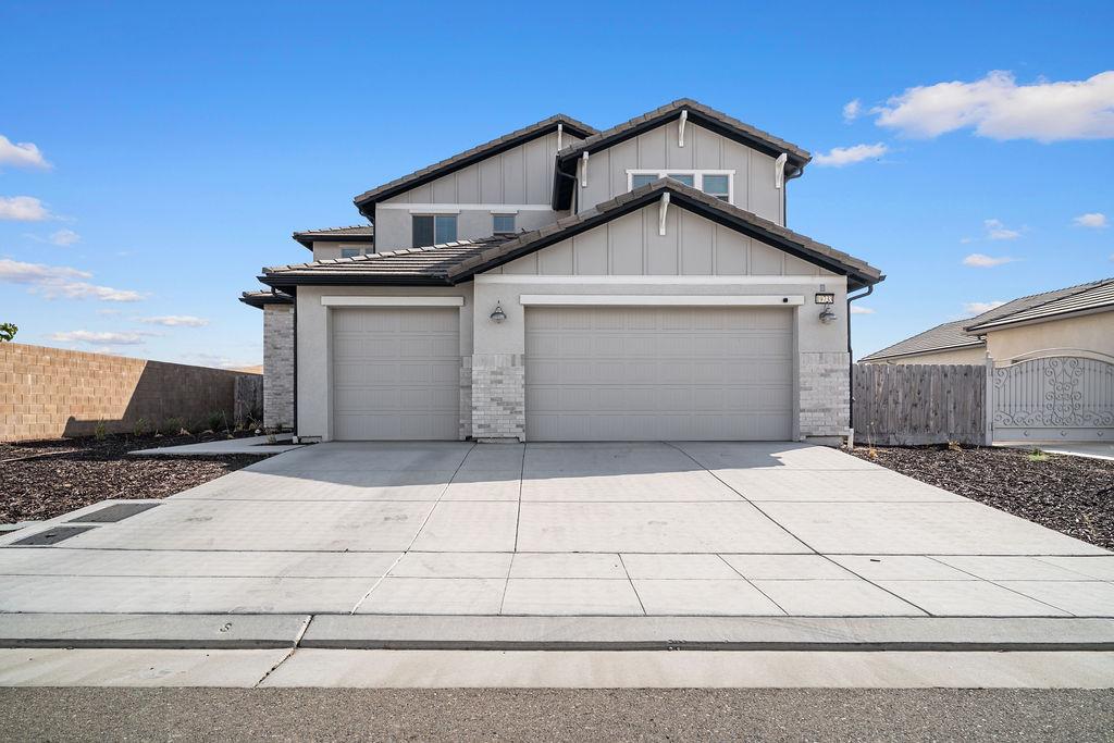 19733 Desert Willow Ln, Friant, CA 93626