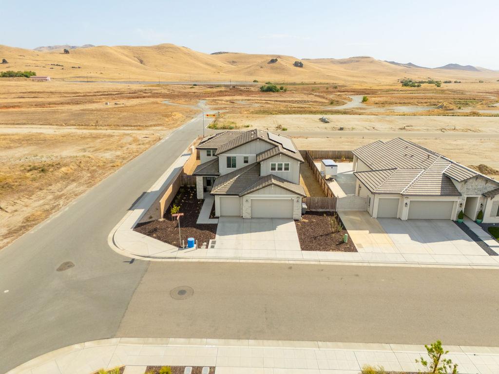 19733 Desert Willow Ln, Friant, CA 93626
