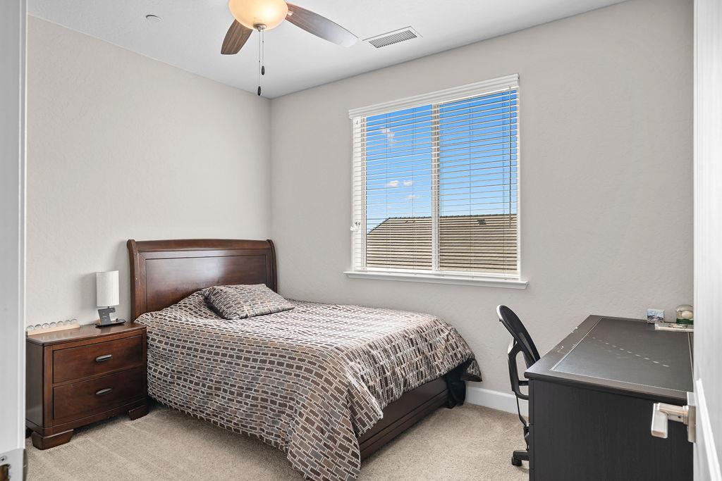19733 Desert Willow Ln, Friant, CA 93626