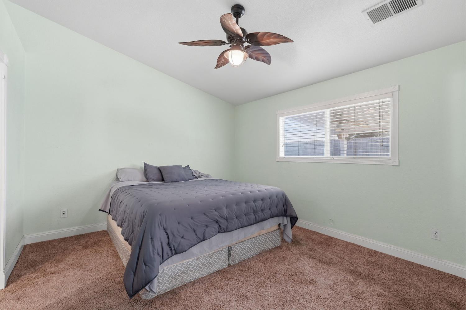 4029 E Meadow, Visalia, CA 93292