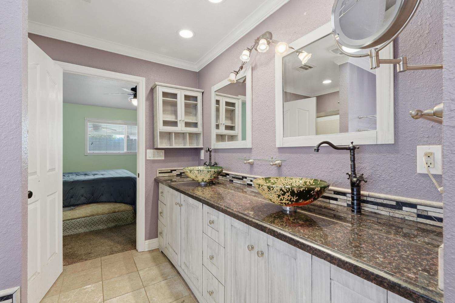 4029 E Meadow, Visalia, CA 93292