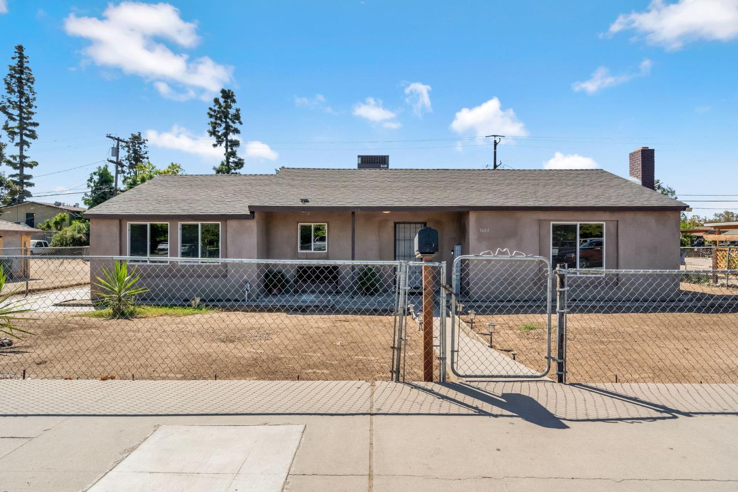 3604 E Olive Ave, Fresno, CA 93702