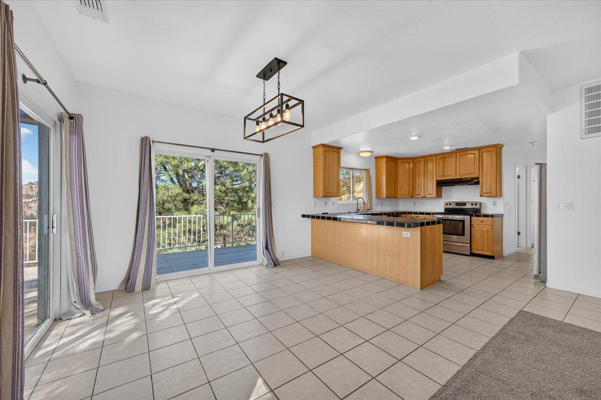 28596 Sky Harbour Rd, Friant, CA 93626