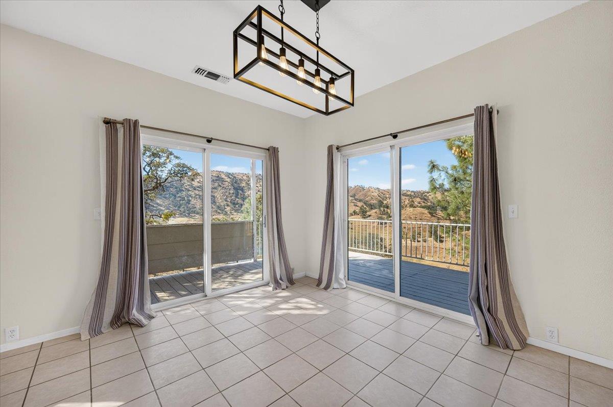 28596 Sky Harbour Rd, Friant, CA 93626